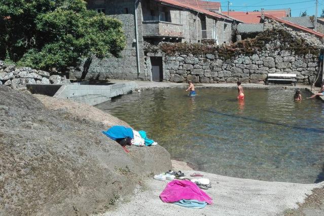 Albergue Do Xures Habitacion Compartida Mixta 8 Plazas Maus de Salas エクステリア 写真